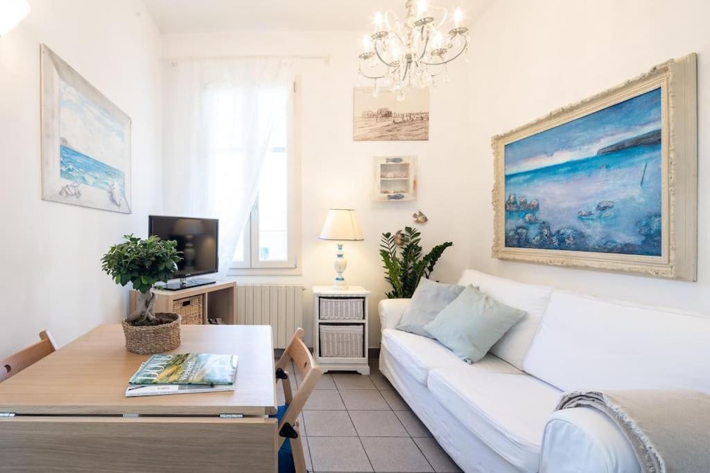 Art Of Living 100 Meters From The Sea. Apartamento Marina di Pietrasanta Exterior foto